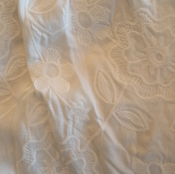 FOREVER 21 Off White Cream Blouse - Picture 4 of 8